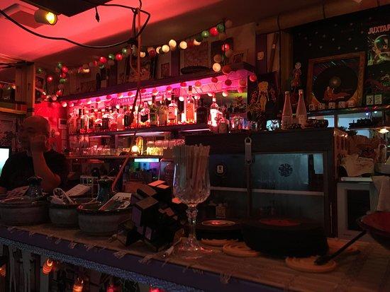 Hookah & Bar 眠り猫